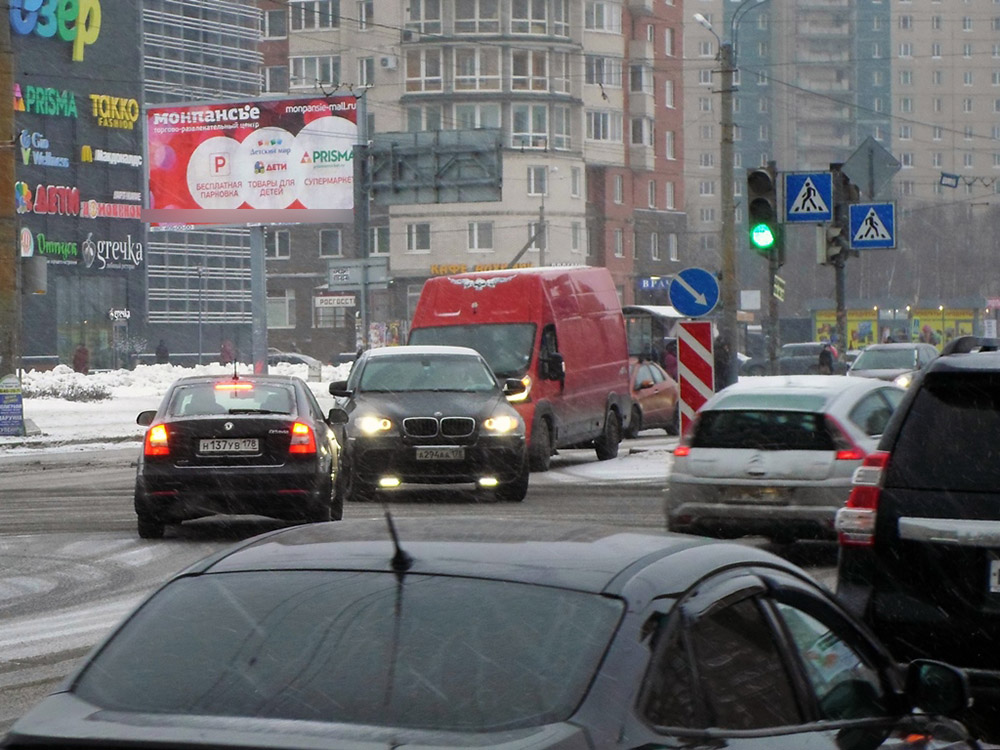 Фотография рекламного носителя, тип: Билборд 3x6, адрес: Комендантский пр-т. Х Долгоозерная ул., поз.2, Санкт-Петербург, Россия. Сторона B №631973