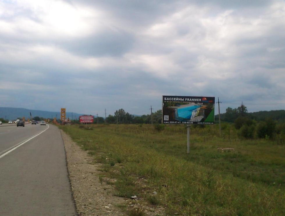 Фотография рекламного носителя, тип: Билборд 3x6, адрес: Краснодар-Джубга а/д М4, 1381 600м, Горячий Ключ, Краснодарский край, Россия. Сторона А №1020610