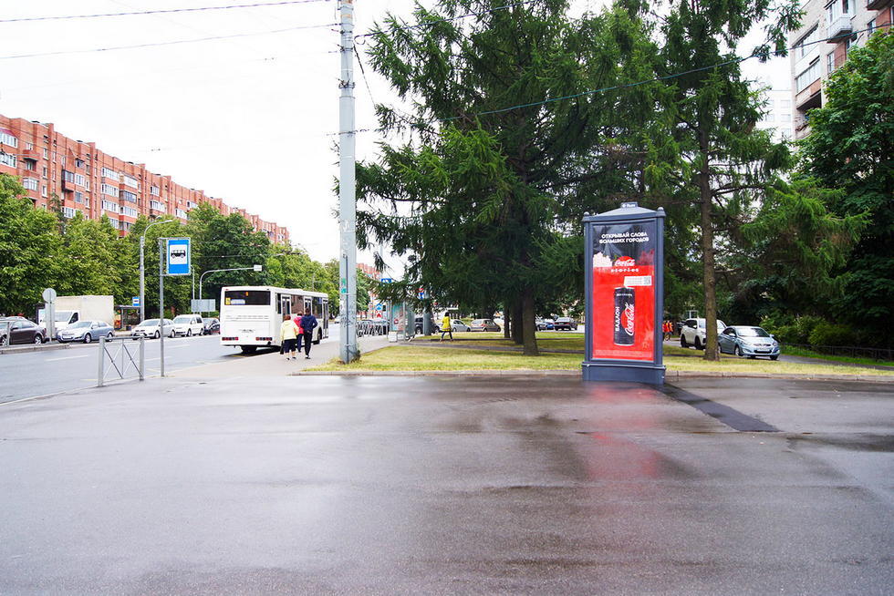 Фотография рекламного носителя, тип: Пиллар 3x1.4, адрес: Светлановский пр-т., д.39 Х Тореза пр-т., Санкт-Петербург, Россия. Сторона А №724923