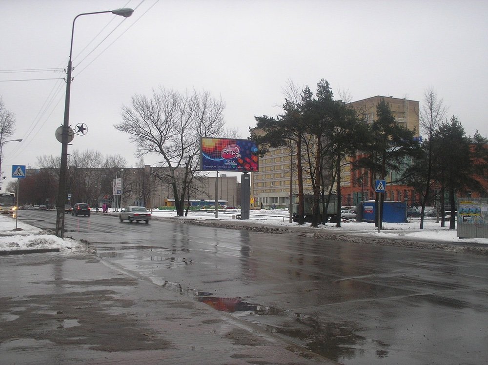 Фотография рекламного носителя, тип: Билборд 3x6, адрес: Горького ул. Х Северный б-р., Череповец, Вологодская область, Россия. Сторона A №462083