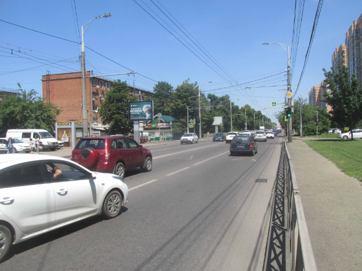 Фотография рекламного носителя, тип: Ситиборд 2.7x3.7, адрес: Дзержинского ул., д.137, Краснодар, Краснодарский край, Россия. Сторона B1-B5 №458636