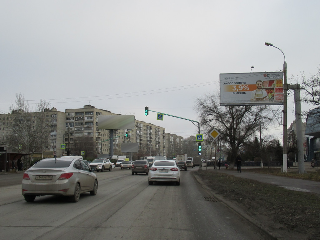 Фотография рекламного носителя, тип: Билборд 3x6, адрес: Героев Сталинграда пр-т. Х Пролетарская ул., Волгоград, Волгоградская область, Россия. Сторона A №1000532