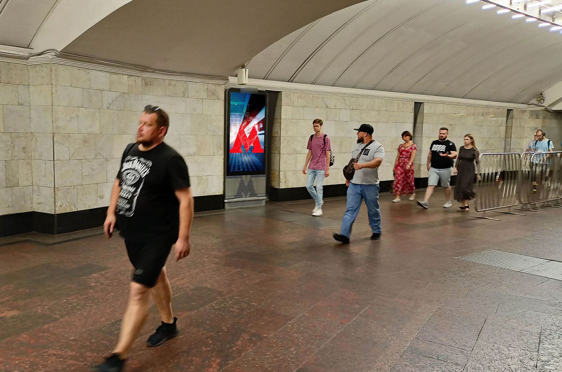 Фотография рекламного носителя, тип: Видеоэкран, адрес: Станция метро «Чкаловская», линия Люблинско-Дмитровская, Москва, Россия. Сторона/вариант A1 №994757