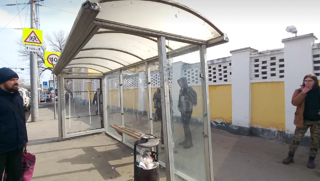 Фотография рекламного носителя, тип: Остановка 1.8x1.2, адрес: Московская ул. Х Астраханская ул., к Волге, Саратов, Саратовская область, Россия. Сторона А №585292