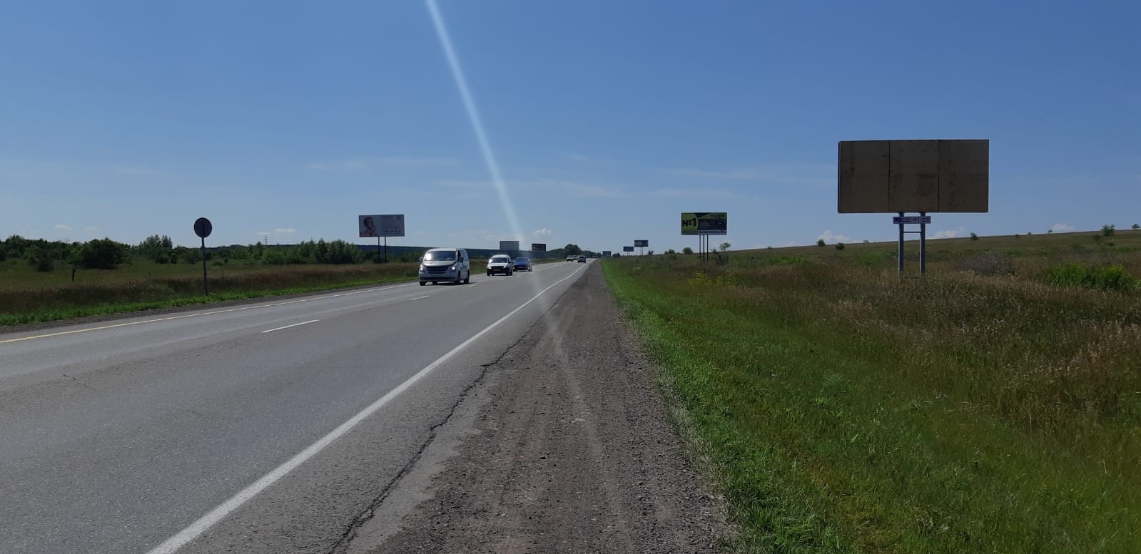 Фотография рекламного носителя, тип: Билборд 3x6, адрес: а/д Р-257, 430 000 м, р-н кольцевой развязки, Абакан, Республика Хакасия, Россия. Сторона А №1094690