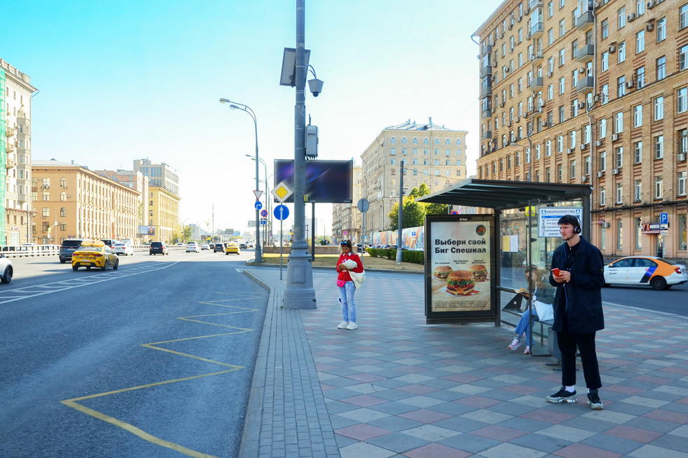 Фотография рекламного носителя, тип: Остановка 1.8x1.2, адрес: Мира пр-т. Х Новоалексеевская ул., Москва, Россия. Сторона А №335007