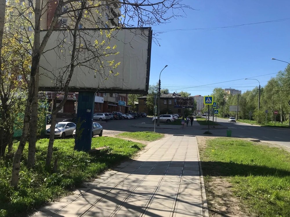 Фотография рекламного носителя, тип: Билборд 3x6, адрес: Ломоносова ул. Х Северодвинская ул., Архангельск, Архангельская область, Россия. Сторона В №765839