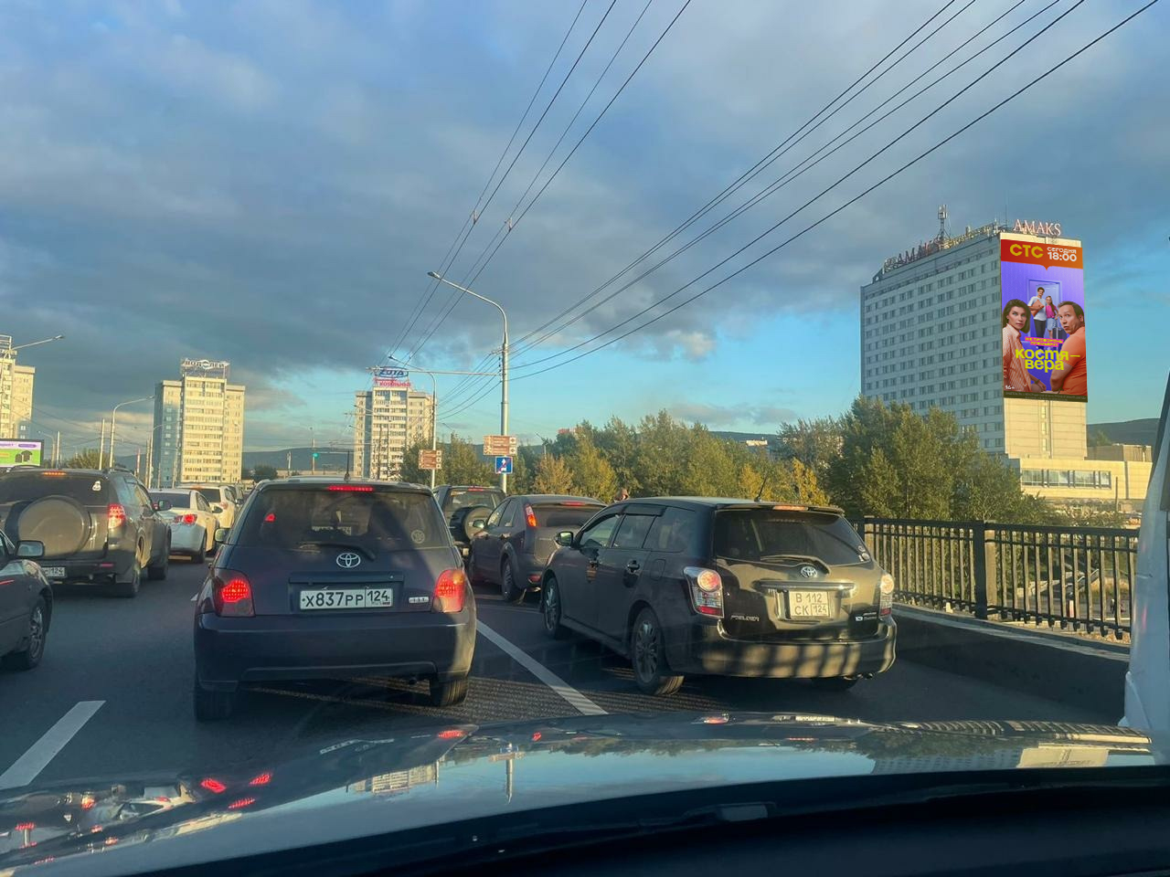 Фотография рекламного носителя, тип: Медиафасад, адрес: Александра Матросова ул., д. 2, Красноярск, Красноярский край, Россия. Сторона А5 №849610