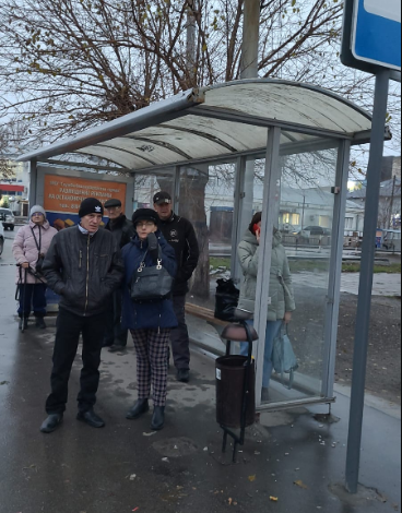 Фотография рекламного носителя, тип: Остановка 1.8x1.2, адрес: Орджоникидзе пл., поз.5, Саратов, Саратовская область, Россия. Сторона А №585177