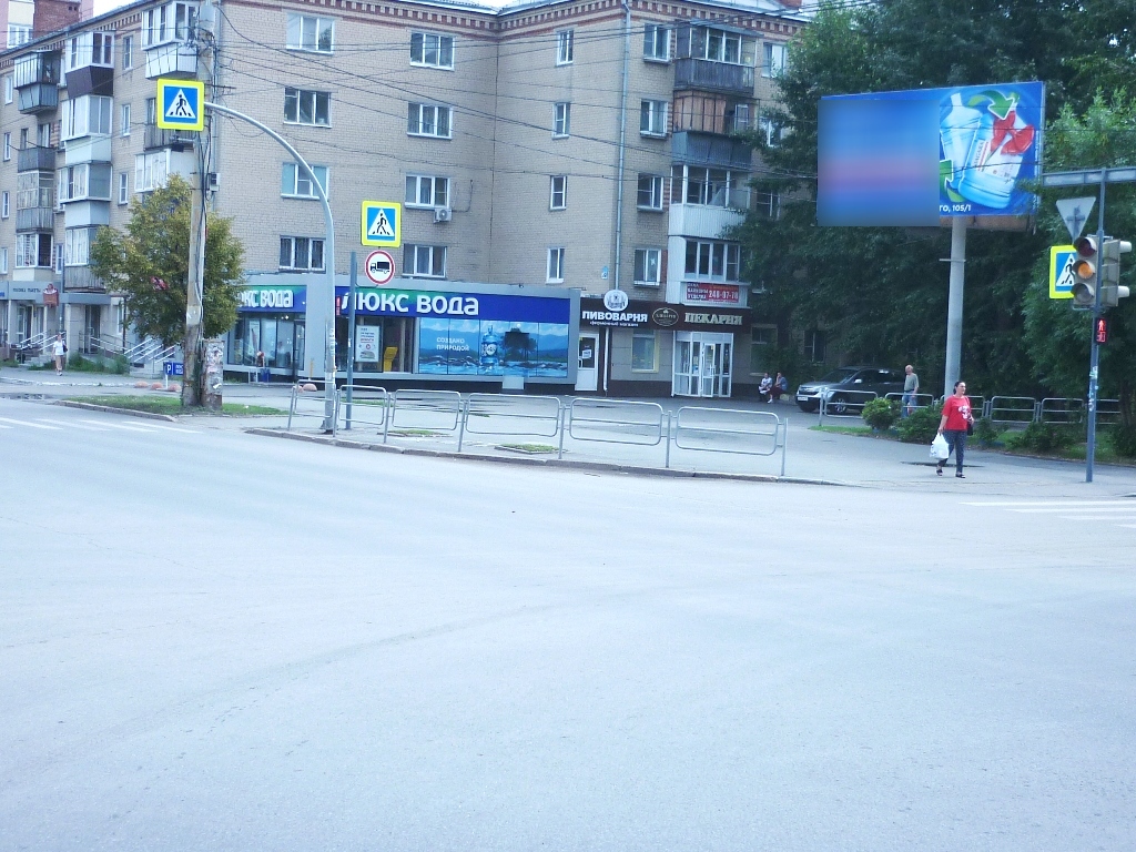 Фотография рекламного носителя, тип: Билборд 3x6, адрес: Дзержинского ул., д.105, Челябинск, Челябинская область, Россия. Сторона A №1058303