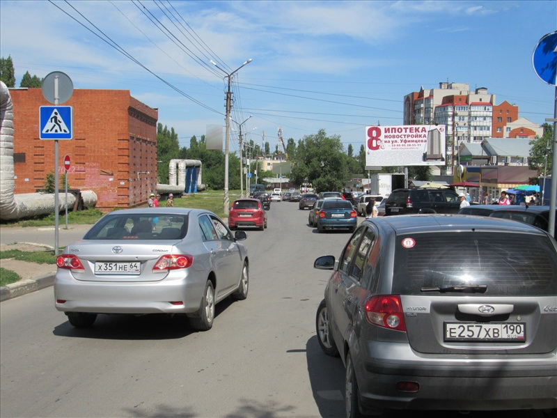 Фотография рекламного носителя, тип: Билборд 3x6, адрес: Лебедева-Кумача ул. Х Чемодурова ул., Саратов, Саратовская область, Россия. Сторона А №819379