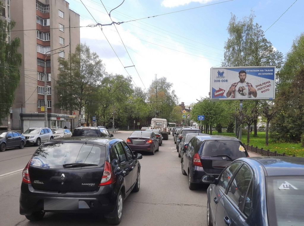 Фотография рекламного носителя, тип: Билборд 3x6, адрес: Советская ул., д.50, Ярославль, Ярославская область, Россия. Сторона A1-A3 №832739