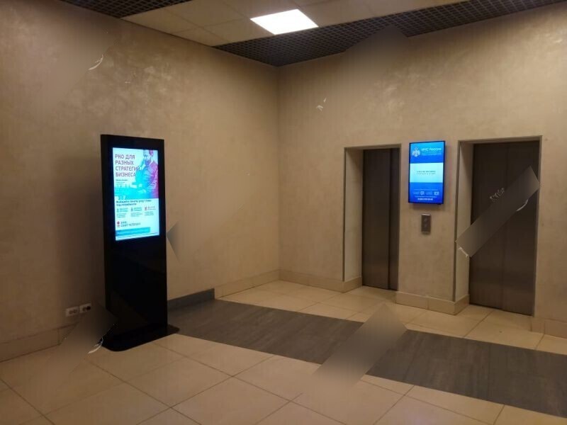 Фотография рекламного носителя, тип: Видеоэкран, адрес: Бизнес-центр «Scandic/Скандик», Революции ш., д.69А, Санкт-Петербург, Россия. Сторона/вариант №826721