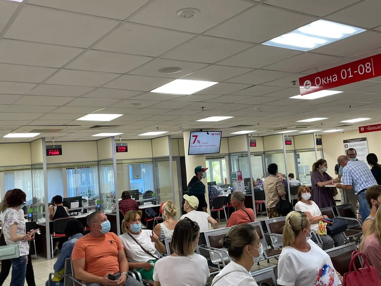 Фотография рекламного носителя, тип: Видеоэкран, адрес: МФЦ «», Космонавтов пр-т., д.20а, Королев, Московская область, Россия. Сторона/вариант №872424