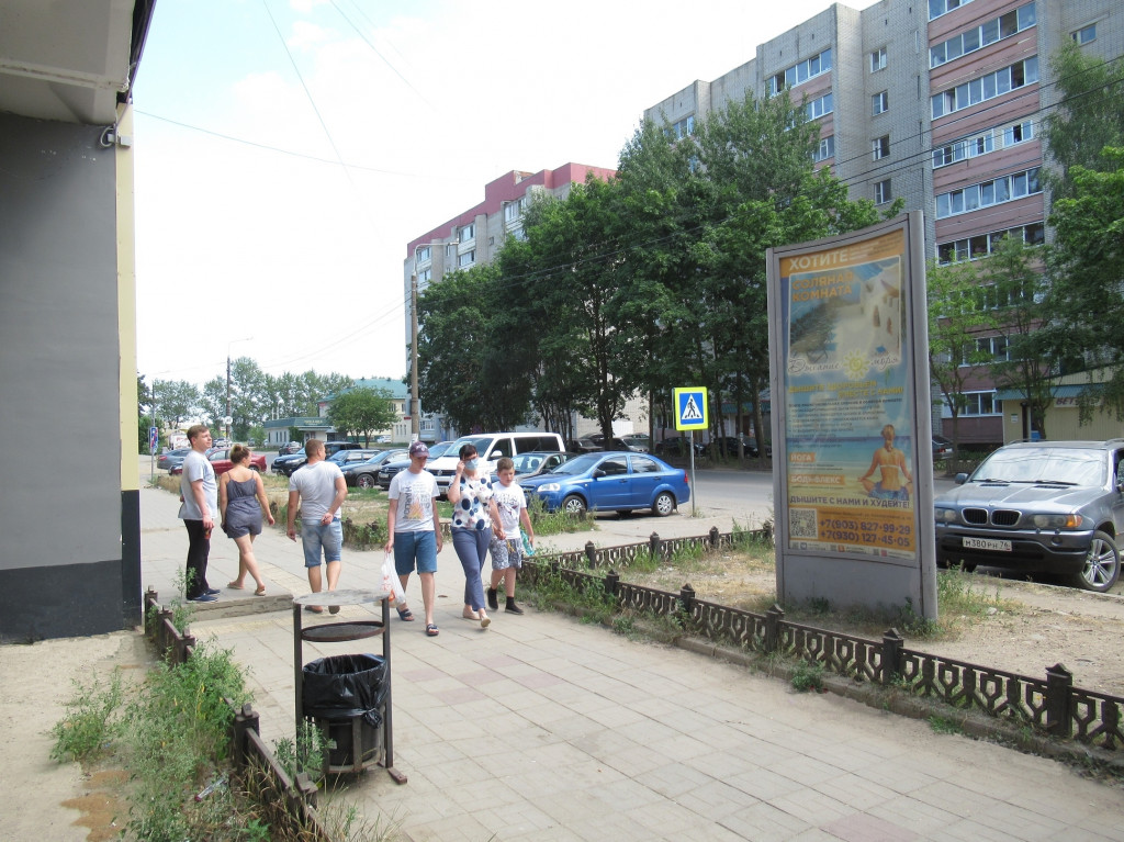 Фотография рекламного носителя, тип: Пиллар 3x1.4, адрес: Строителей ул., д.41, поз.1, Переславль-Залесский, Ярославская область, Россия. Сторона А1 №883165