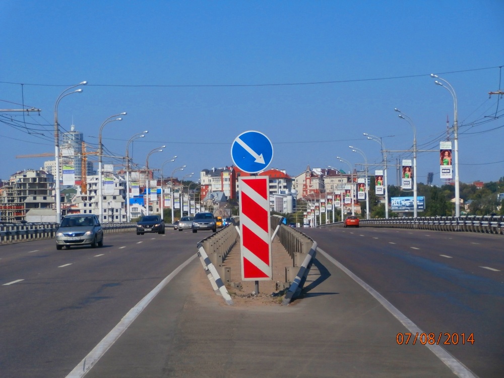Фотография рекламного носителя, тип: Флаг, адрес: Чернавский мост, поз.12, Воронеж, Воронежская область, Россия. Сторона B №433993