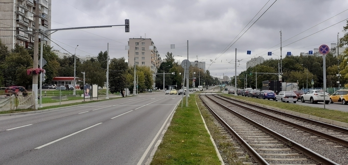 Фотография рекламного носителя, тип: Афиша 1.75x1.8, адрес: Чертановская ул., д.9, стенд 3, Москва, Россия. Сторона А1 №883873