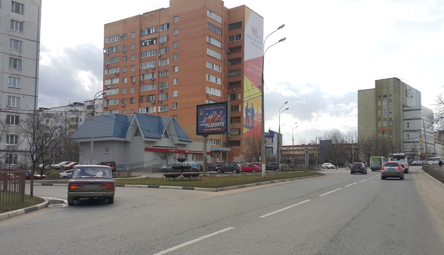 Фотография рекламного носителя, тип: Ситиборд 2.7x3.7, адрес: Новомытищинский пр-т., д.1, корп.2, Мытищи, Московская область, Россия. Сторона В №813271