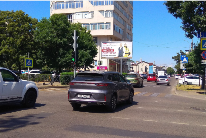 Фотография рекламного носителя, тип: Билборд 3x6, адрес: Бабушкина ул., д.252 х Рашпилевская ул., Краснодар, Краснодарский край, Россия. Сторона Б №565719