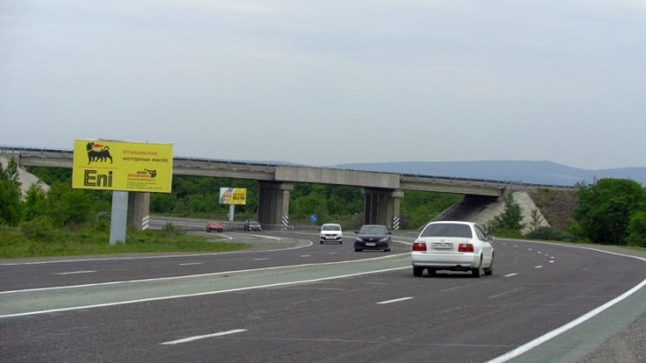 Фотография рекламного носителя, тип: Билборд 3x6, адрес: а/д Хабаровск-Владивосток, 674 870м, Уссурийск, Приморский край, Россия. Сторона В №791333