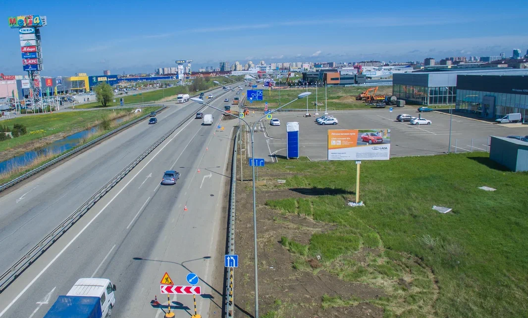 Фотография рекламного носителя, тип: Билборд 3x6, адрес: Тургеневское ш., 2 700м, Краснодар, Краснодарский край, Россия. Сторона A №478037