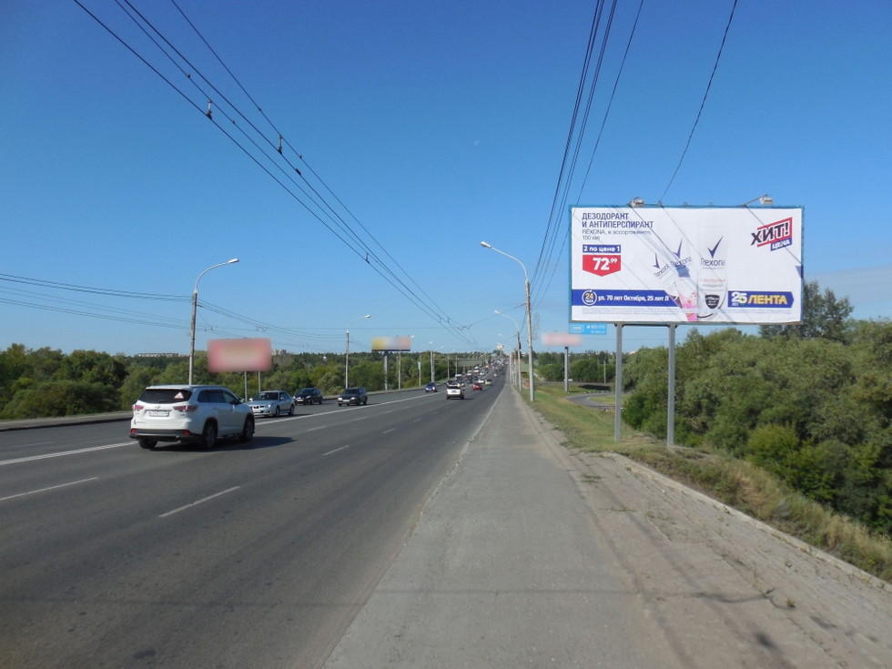 Фотография рекламного носителя, тип: Билборд 3x6, адрес: Ленинградский мост, поз.2, Омск, Омская область, Россия. Сторона А №1009789