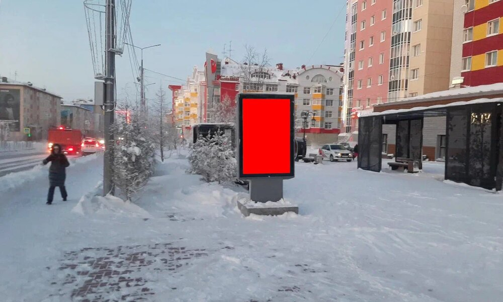 Фотография рекламного носителя, тип: Ситиформат 1.8x1.2, адрес: Чубынина ул., д.12, поз.1, Салехард, Ямало-Ненецкий автономный округ, Россия. Сторона А1-А6 №1075665