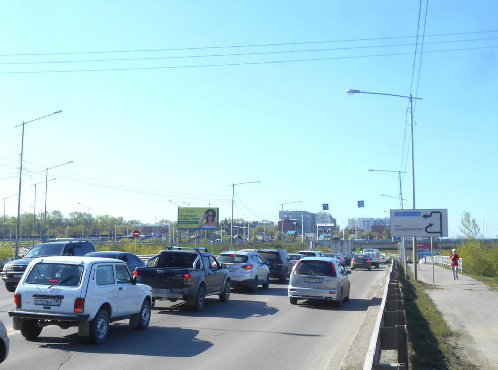 Фотография рекламного носителя, тип: Билборд 3x6, адрес: Академический мост., Развязка моста "Академический", Иркутск, Иркутская область, Россия. Сторона Б №326519