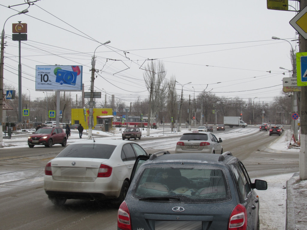 Фотография рекламного носителя, тип: Билборд 3x6, адрес: Штеменко ул., д.111Д, Волгоград, Волгоградская область, Россия. Сторона Б №1000563