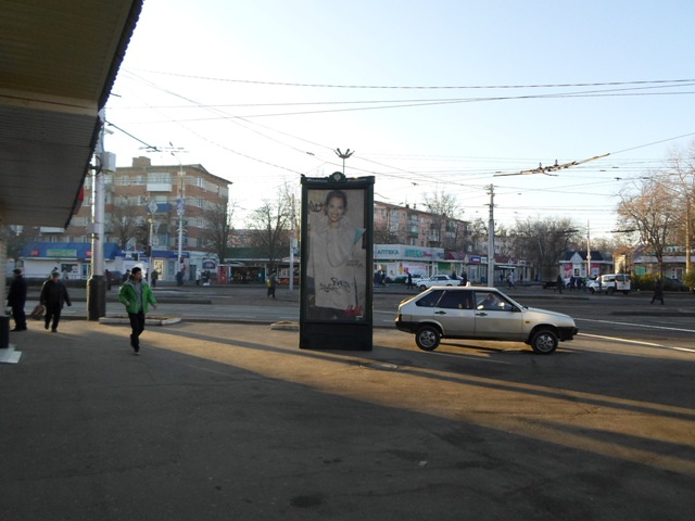 Фотография рекламного носителя, тип: Пиллар 3x1.4, адрес: Ставропольская ул., д.193, Краснодар, Краснодарский край, Россия. Сторона Б №409574