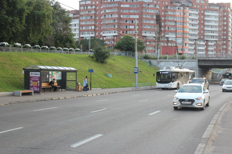 Фотография рекламного носителя, тип: Остановка 1.8x1.2, адрес: Свободный пр-т., ост. Космос в сторону центра, Красноярск, Красноярский край, Россия. Сторона Б №1096434