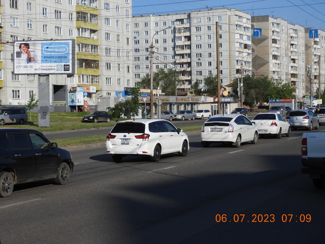 Фотография рекламного носителя, тип: Билборд 3x6, адрес: Комсомольский пр-т., д.1а, Красноярск, Красноярский край, Россия. Сторона B1-B3 №939194