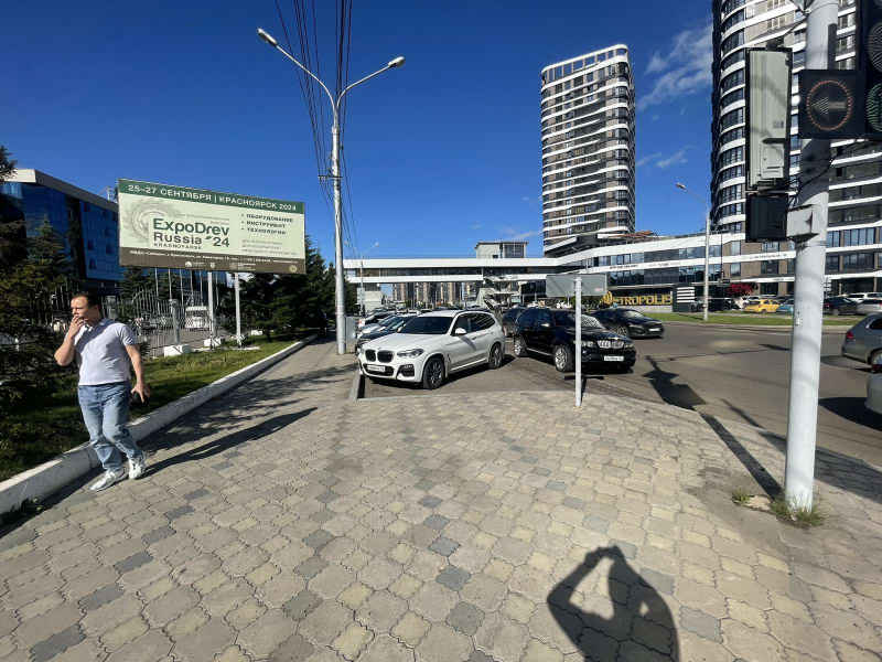 Фотография рекламного носителя, тип: Билборд 3x6, адрес: Окябрьская ул. X Авиаторов ул., д.19, Красноярск, Красноярский край, Россия. Сторона Б №1029569