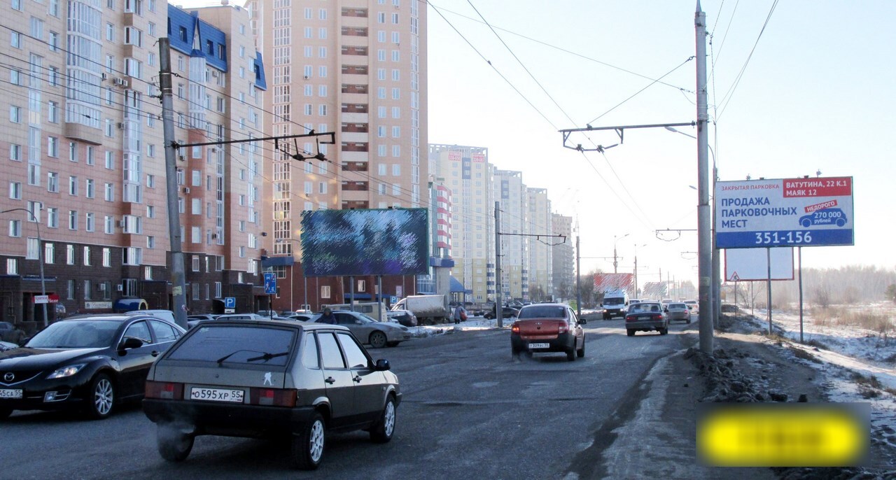 Фотография рекламного носителя, тип: Билборд 3x6, адрес: Архитекторов б-р. Х Комарова пр-т., Омск, Омская область, Россия. Сторона А №419407