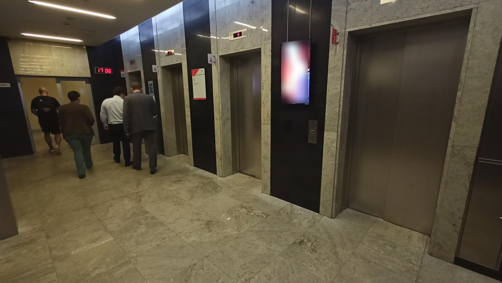 Фотография рекламного носителя, тип: Видеоэкран, адрес: Бизнес-центр «ДОМНИКОВ», Маши Порываевой ул., д.34, Москва, Россия. Сторона/вариант A1-A10 №1010856