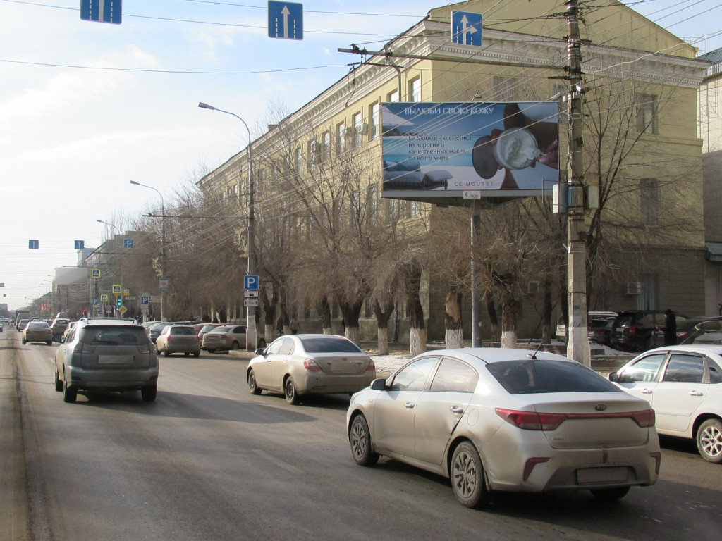 Фотография рекламного носителя, тип: Билборд 3x6, адрес: Рабоче-Крестьянская ул., д.16, Волгоград, Волгоградская область, Россия. Сторона A №1000452