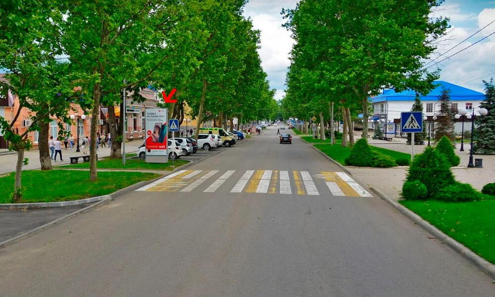 Фотография рекламного носителя, тип: Нестандартный ситиформат, адрес: Красная ул., д.112, Кореновск, Краснодарский край, Россия. Сторона Б №1025970