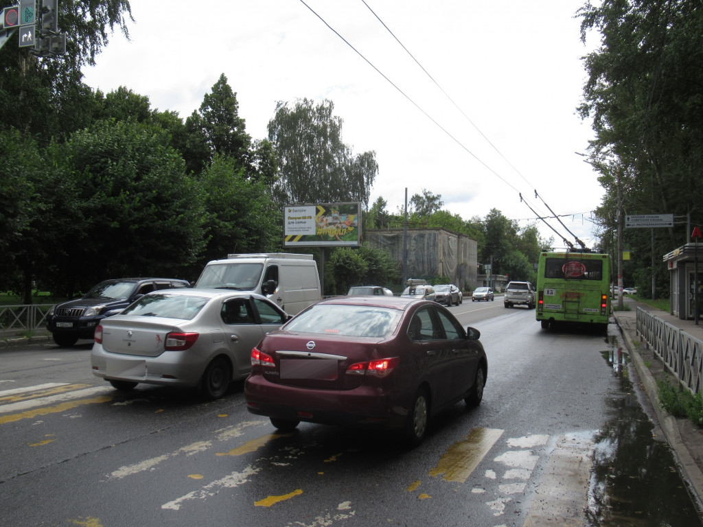 Фотография рекламного носителя, тип: Билборд 3x6, адрес: Советская ул., д.50, Ярославль, Ярославская область, Россия. Сторона B1-B3 №832740