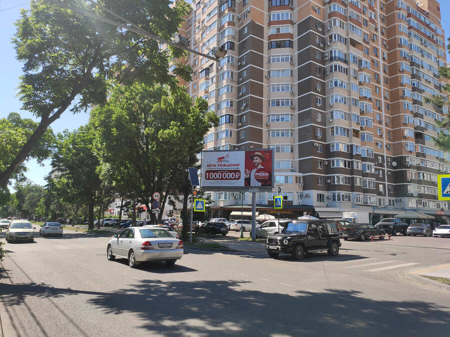 Фотография рекламного носителя, тип: Билборд 3x6, адрес: Яна Полуяна ул., д.50, Краснодар, Краснодарский край, Россия. Сторона А1-A3 №492705