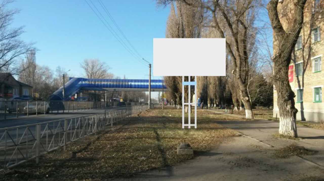 Фотография рекламного носителя, тип: Билборд 3x6, адрес: Харьковская ул., д.14а, на 892 600 м, Новошахтинск, Ростовская область, Россия. Сторона А №1093600