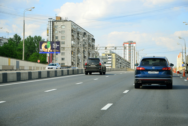 Фотография рекламного носителя, тип: Билборд 3x6, адрес: Народного Ополчения ул., д.21 Х Маршала Жукова ул., Москва, Россия. Сторона Б1 №599724