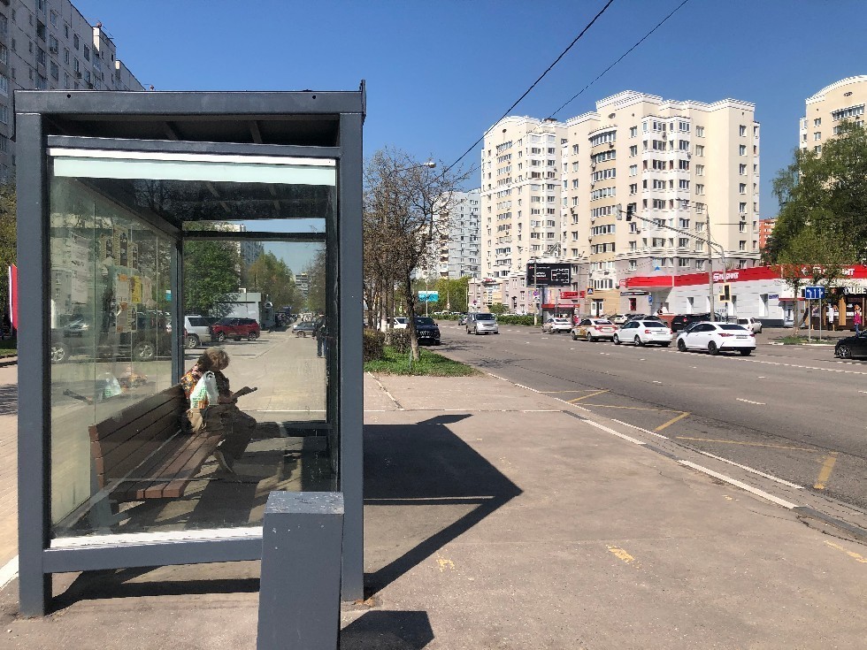 Фотография рекламного носителя, тип: Остановка 1.8x1.2, адрес: Исаева ул., д.6А, Королев, Московская область, Россия. Сторона Б №1043191