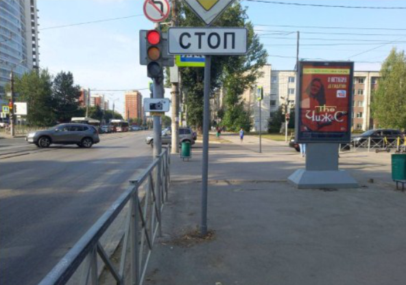 Фотография рекламного носителя, тип: Ситиформат 1.8x1.2, адрес: Мира ул., д.20 Х Советской Армии ул., Пермь, Пермский край, Россия. Сторона А1 №952472