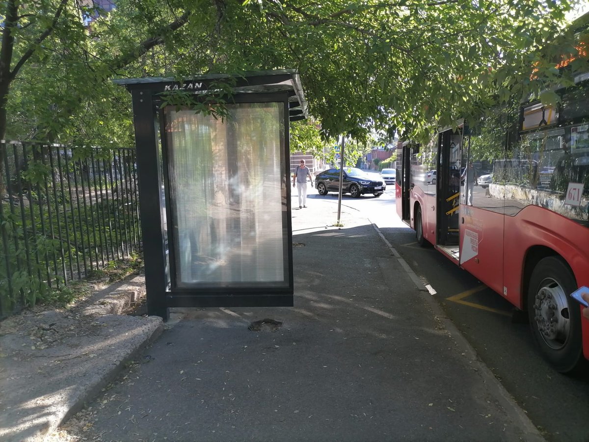 Фотография рекламного носителя, тип: Остановка 1.8x1.2, адрес: Волкова ул., д.52, Казань, Республика Татарстан, Россия. Сторона В №1006972