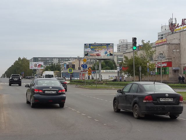 Фотография рекламного носителя, тип: Билборд 3x6, адрес: Московский пр-т. Х Дружбы Народов пр-т., Набережные Челны, Республика Татарстан, Россия. Сторона A №869357