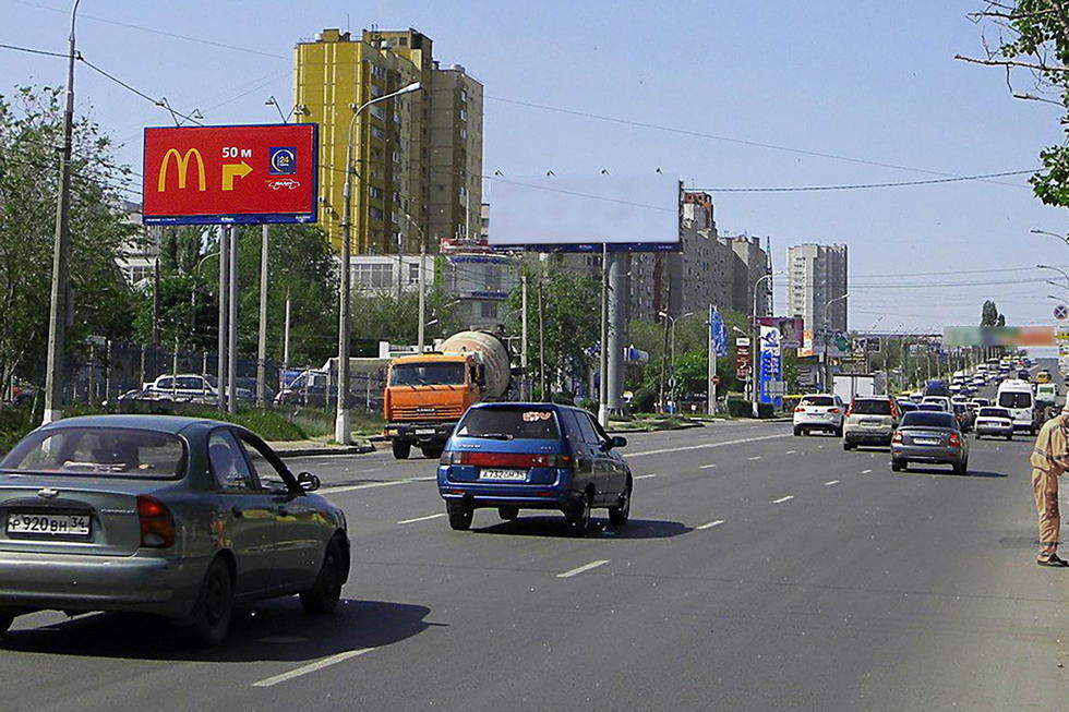 Фотография рекламного носителя, тип: Билборд 3x6, адрес: Череповецкая ул. Х Елецкая ул., Волгоград, Волгоградская область, Россия. Сторона Б №337710