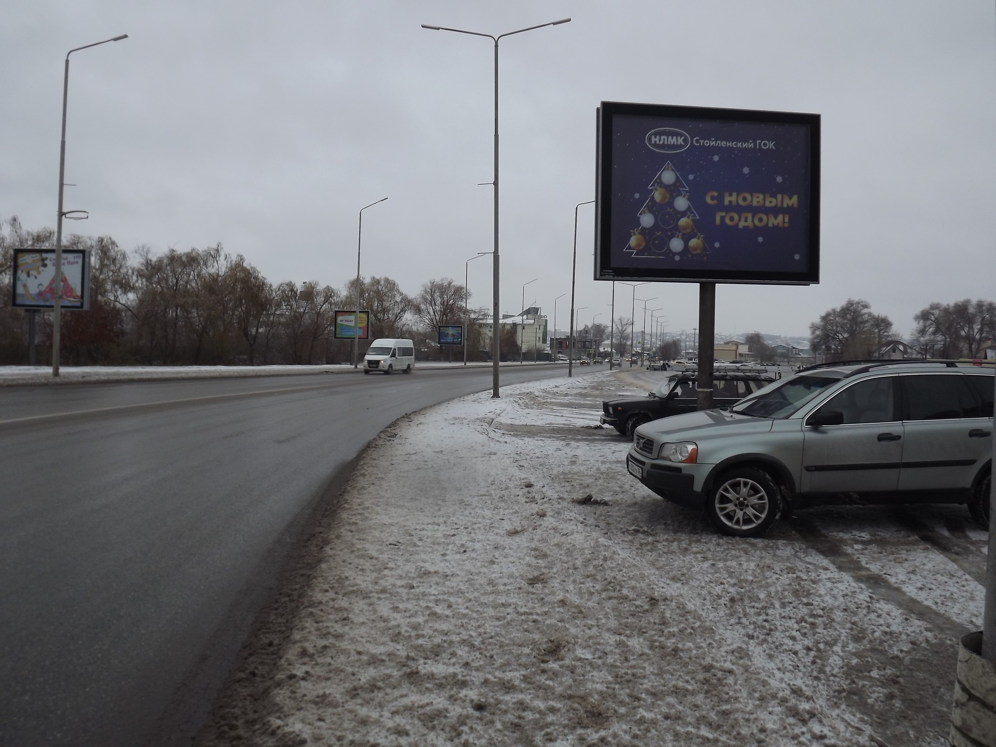 Фотография рекламного носителя, тип: Ситиборд 2.7x3.7, адрес: Магистраль 4-4, район территории Водстрой, Старый Оскол, Белгородская область, Россия. Сторона A №839829
