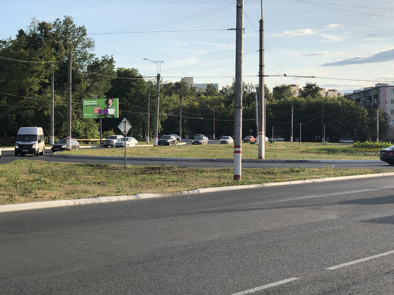 Фотография рекламного носителя, тип: Билборд 3x6, адрес: Лямбирь-СИС-Северо-Запад, Саранск, Республика Мордовия, Россия. Сторона Б №724352