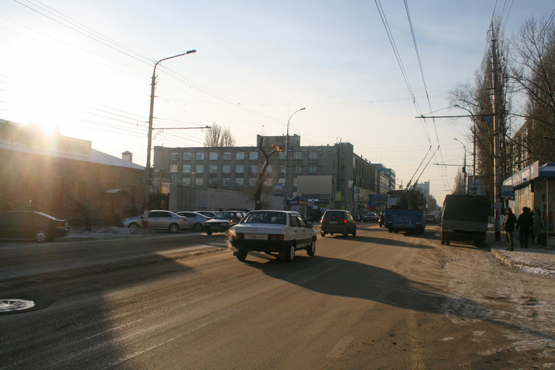 Фотография рекламного носителя, тип: Билборд 3x6, адрес: Чернышевского ул. Х 2-я Садовая ул., поз.1, Саратов, Саратовская область, Россия. Сторона B №418373