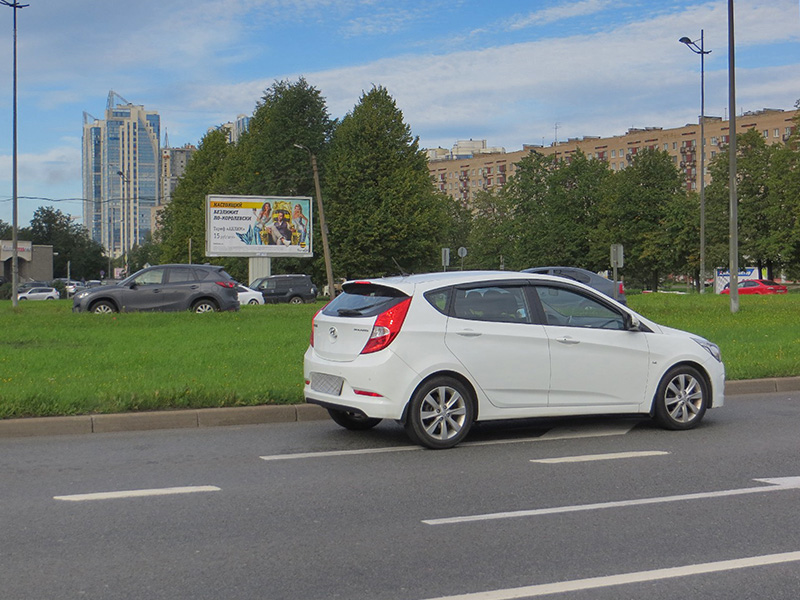 Фотография рекламного носителя, тип: Билборд 3x6, адрес: Витебский пр-т., д.47 Х Типанова ул., д.40, Санкт-Петербург, Россия. Сторона A №515067